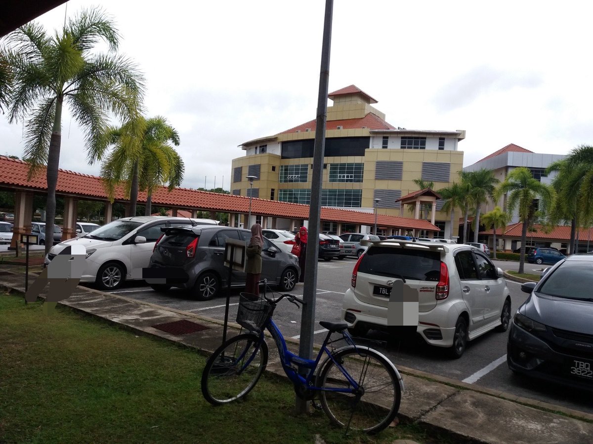 privateonlie's tweet photo. no matter the country, the lab is always the place i feel most at home. (pencitraan) https://t.co/GsYe1gkg27