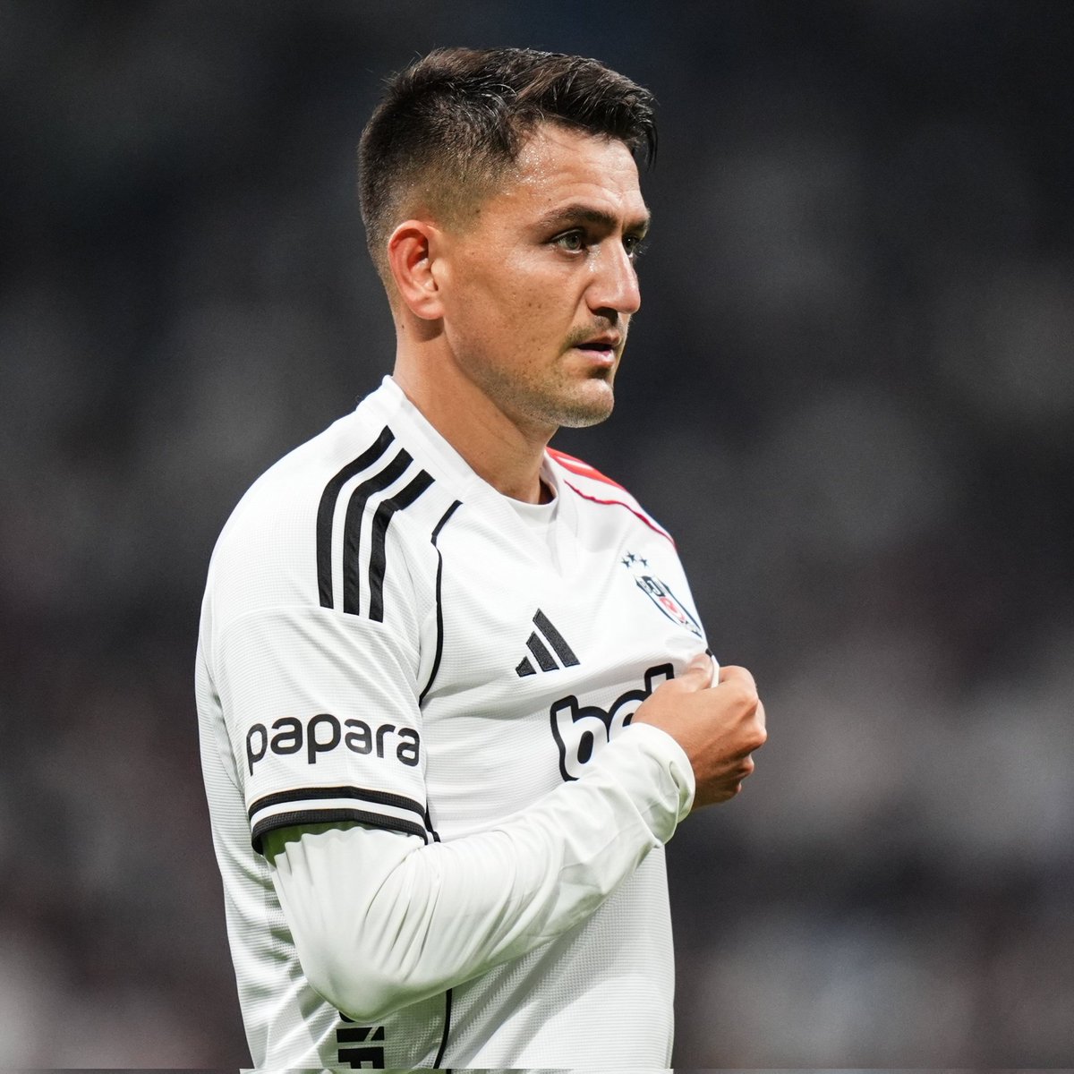 HaberKartali's tweet photo. Beşiktaş sözleşmesi sona eren 6 futbolcuyla yollarını ayırdı. 

▪️ Devis Vasquez
▪️ Kristjan Asllani
▪️ Salih Uçan 
▪️ El Bilal Toure
▪️ Cengiz Ünder
▪️ Jota Silva https://t.co/xCDwYOAEtG