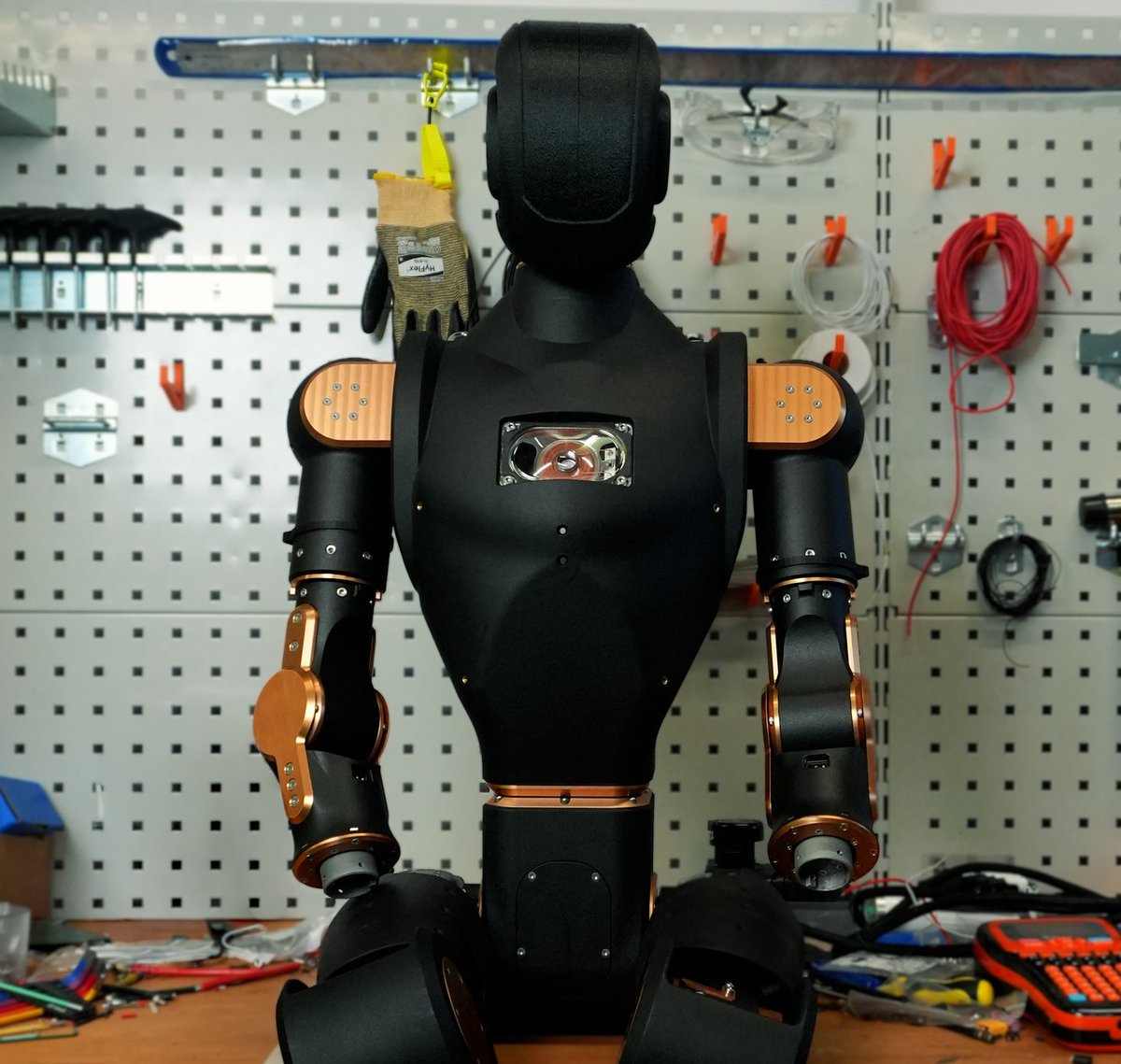 asimovinc's tweet photo. Asimov 1 is an open-source humanoid robot you can build and customize yourself.

Two ways to get one:
1) Source the parts yourself: https://t.co/vtG89UlhiK 
2) Get the DIY kit: https://t.co/tzvzNyXiq2

The kit bundles every part as a group buy, cheaper than sourcing one by one, and you build alongside others.