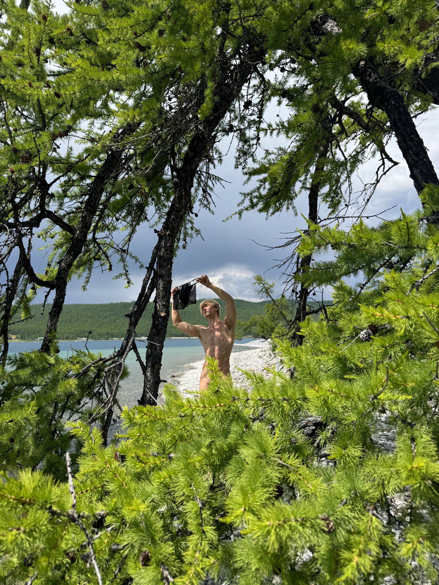 3 pic. your summer hot enough? https://t.co/6kRSTCkzm5
