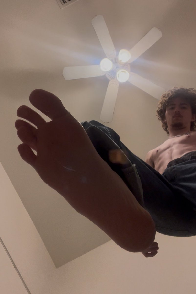 TR12BRAH's tweet photo. DM with tribute now or get fuckin stomped in 🤬🦶🏻

#findom #drains #customs #paypig #cashmaster #selling #findomcash https://t.co/vmfnGIGPhj