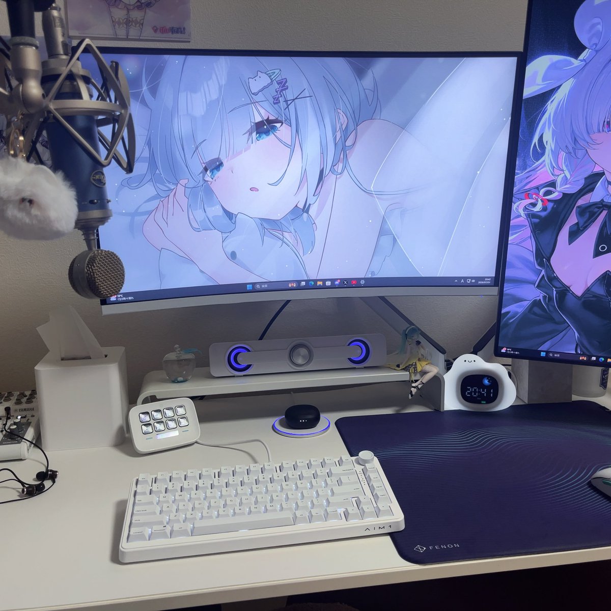 w_vi_'s tweet photo. 白デスク目指してます！！！

#ATWHdesksetup https://t.co/1Rt4Gfo2cu