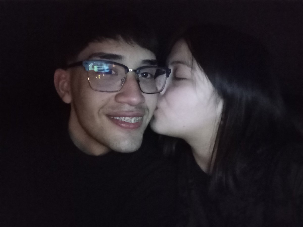 JFSabaaa's tweet photo. Hoy cambia todo para mí, ya que voy a tener a la persona que amo lejos de mi por tiempo indefinido, cada uno haciendo sus cosas teniendo sus tiempos capaz es para mejor y el bienestar de cada uno pero me duele en el alma ya que nunca lo imaginé. Deseo que tengas buen viaje❤️🥺 https://t.co/dhRkgkYEH4