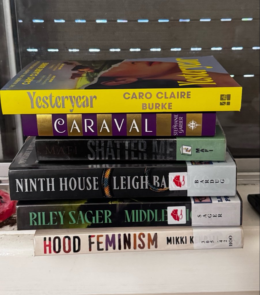 jackishauna's tweet photo. some light reading for the weekend x https://t.co/6hcCOP928x