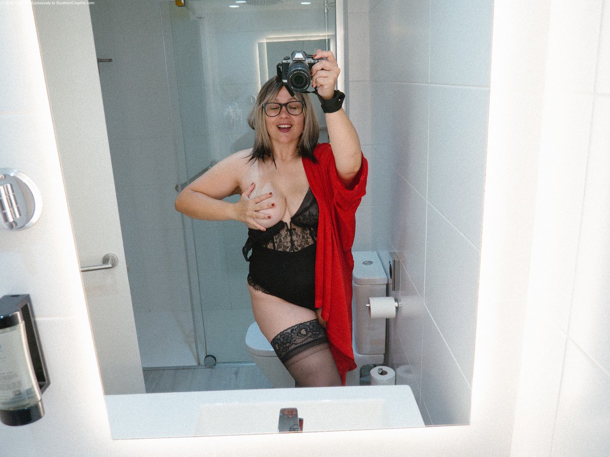 NaughtyKittySC1's tweet photo. Good morning sweetheart 🤍

I hope today is kind to you. Mine is already off to a lovely start because I get to say good morning to my favorite people. https://t.co/jfSq0Fz4bM