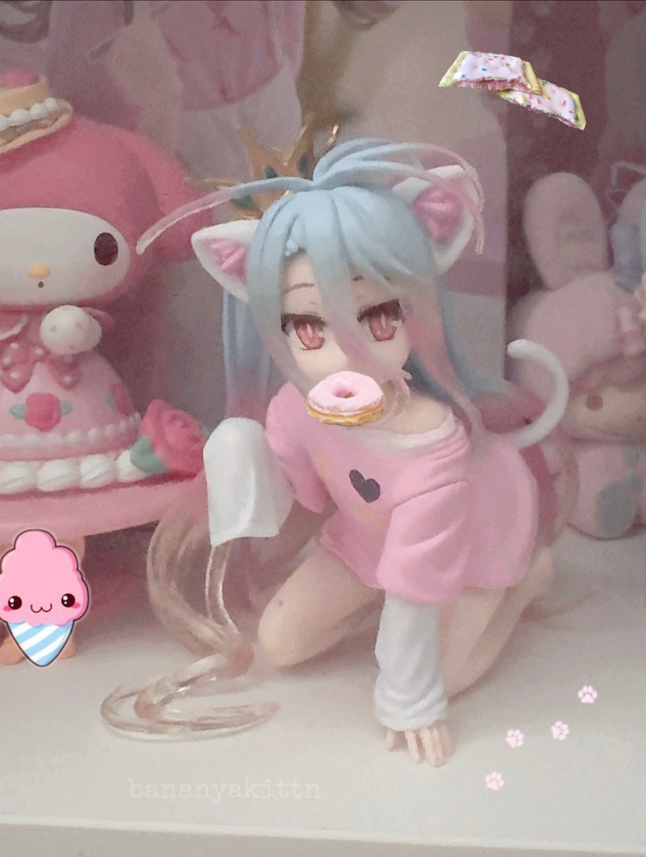 bananyakittn's tweet photo. tiny  🐭 https://t.co/abCusFAEZl