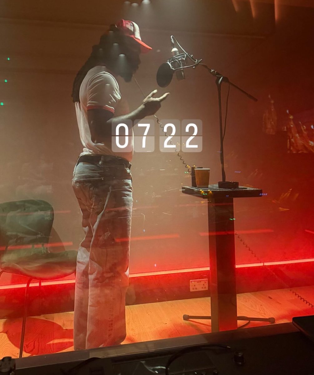 1BENNY7G's tweet photo. BURNA BOY IS SO LOCKED IN! 🎵👨🏾‍🍳 https://t.co/ZWCreomQpq