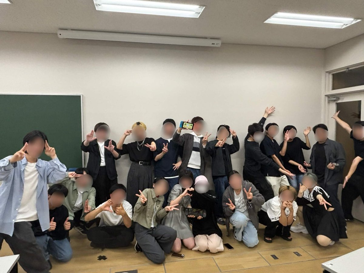 TUTmodeling's tweet photo. 今週の月曜日にゲーム企画を行いました！
皆さんの参加により大変盛り上がりました💪
今後のゲーム企画も皆さんの参加をお待ちしてます！！！ https://t.co/Rh5zWnjdxa
