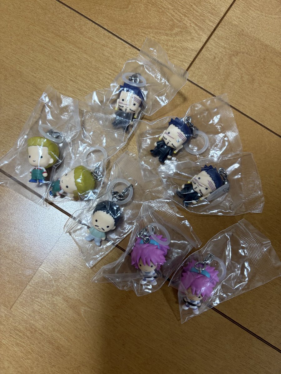 hawks6_8's tweet photo. 譲　HUNTER×HUNTER 幻影旅団 Vol.2

フランクリン✖︎3
フィンクス✖︎2
マチ✖︎2
ノブナガ✖︎1

求　幻影旅団Vol.2クロロor HUNTER×HUNTER G.I.編

定価＋送料でも問題ありません！

お気軽にお声掛けください！！ https://t.co/8eO1axdTKa