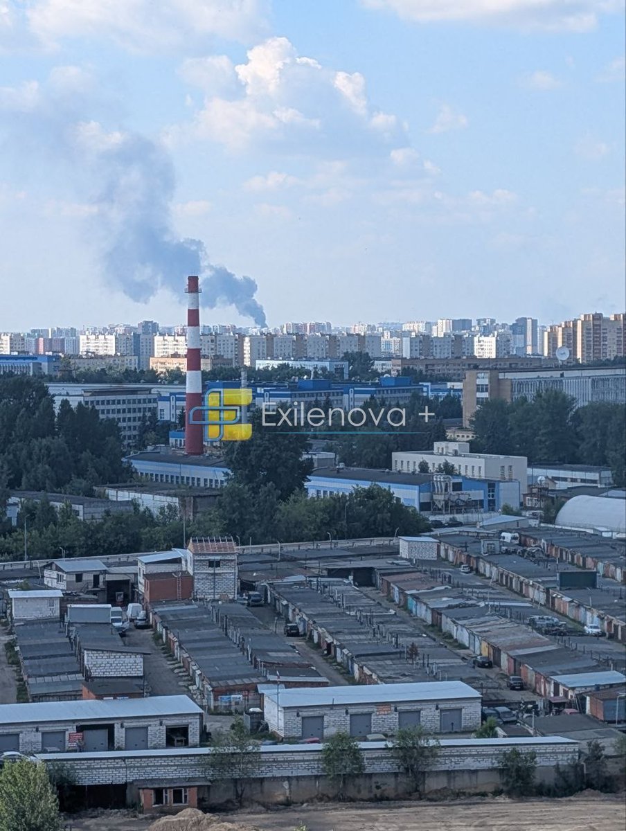 eegii33yahoo's tweet photo. Өнөө өглөө Москвагийн оршин суугчдын хувьд илүү таагүй үйл явдал боллоо. Люберцы дахь дэд станц дэлбэрч, тус бүс нутгийг цахилгаангүй болгов. https://t.co/gAP78CvloC