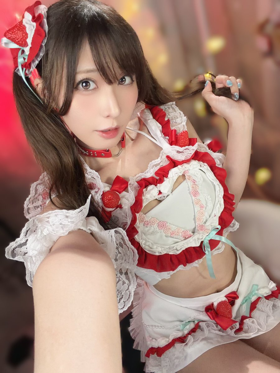 nemumiramu's tweet photo. 創作コスプレ着るの上手い🍓
👗💞@mellylorum https://t.co/EDwXTNN6zZ