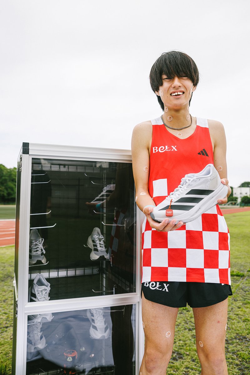 phiten_official's tweet photo. 【#ファイテン陸上競技】

＜#吉田響 選手コメント＞

創価大学時代から「ファイテンパワーテープ」を中心に、多くのファイテン商品を愛用していた事に加え、また寮内の全部屋に「ナノメタックスコーティング」を施してあったので、疲労をためずにコンディショニングが維持できることを学生時代から実感していました。ファイテン商品は貼った瞬間、使った瞬間から変化を感じることが大きな特徴で、今後、プロランナーとしてさらに高いレベルを目指すためにも必要と考え、今回の契約に至りました。これまで以上にファイテンにサポートをしていただけることで、自分の限界を超えた、さらに高いパフォーマンスが実現できるはずと今はとてもワクワクしています。マラソンはもちろん、駅伝、トレイルランニングなどさまざまな面で、新しい吉田響の走りをお見せできるように頑張ります。

https://t.co/86ZZzisKom