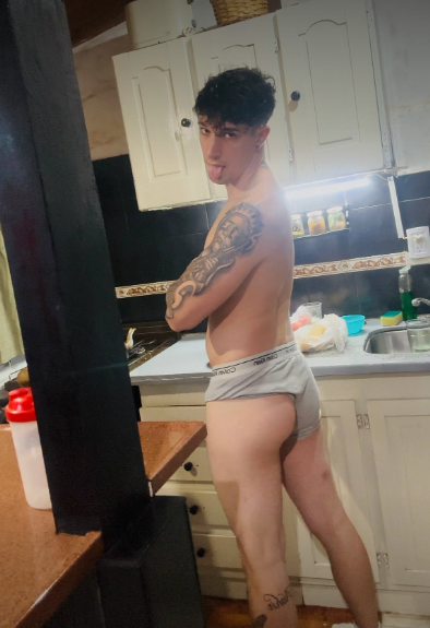DomTopArthur's tweet photo. Your favorite distraction just posted. Not everyone deserves the full view. L ink 👆 https://t.co/1wz4IjnfjJ