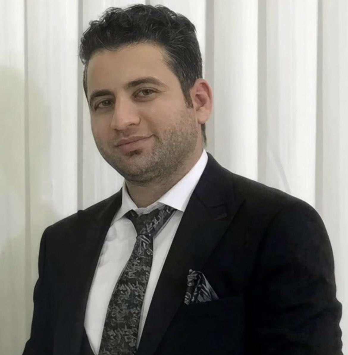 HichkasOfficial's tweet photo. جاویدنام #بهمن_بیاتی

راهت ادامه داره...

#جاویدشاه https://t.co/yHFqGJX05C