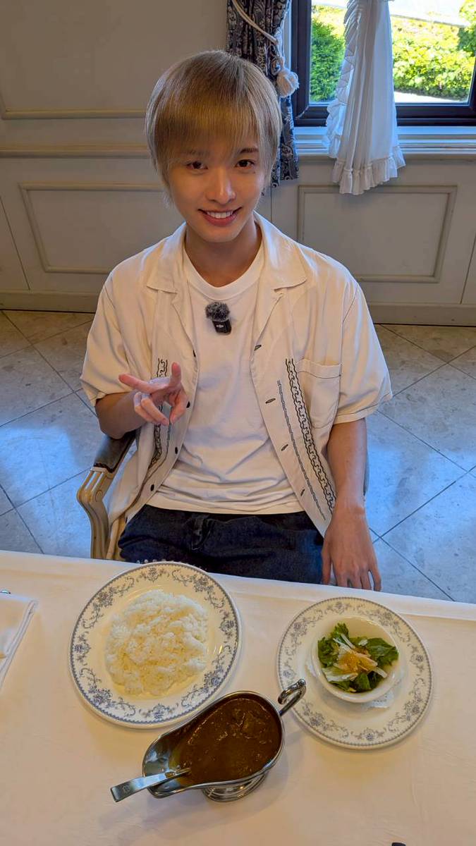 topicool_jp's tweet photo. 【トピクル】

【IMP.通信】佐藤新が函館で“王様”に!? 老舗の透明塩ラーメンに絶叫「やっっっっす！！」

北海道最古の洋食店「五島軒」では「あらやだ、王様になったみたい」と冗談を飛ばす一幕も。可愛いコメントにニヤケました

▼記事はこちら▼
🔗https://t.co/TrrNGBYh2X

＃佐藤新 https://t.co/3hZ2RPw7hj