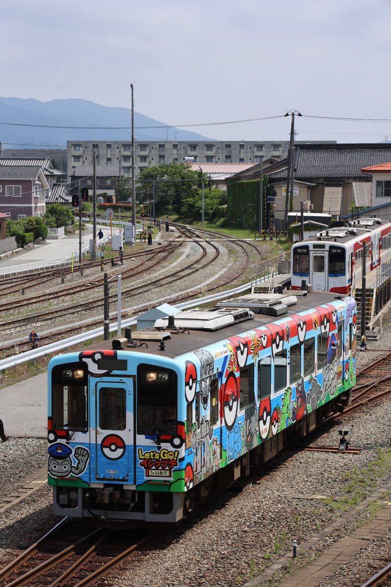 riasu163's tweet photo. 何度見てもカラフルな「イシツブテ」ラッピング
@三陸鉄道リアス線 盛駅
#三陸鉄道 #リアス線
#三陸鉄道リアス線 #三鉄
#さんてつ #盛駅
#岩手県 #大船渡市 https://t.co/atOGRdCh0W