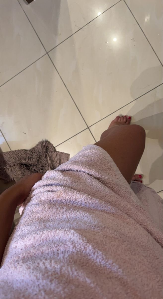 KMASON101's tweet photo. Who’s horny? dm’s open ❣️ https://t.co/dDqp7sUJ37