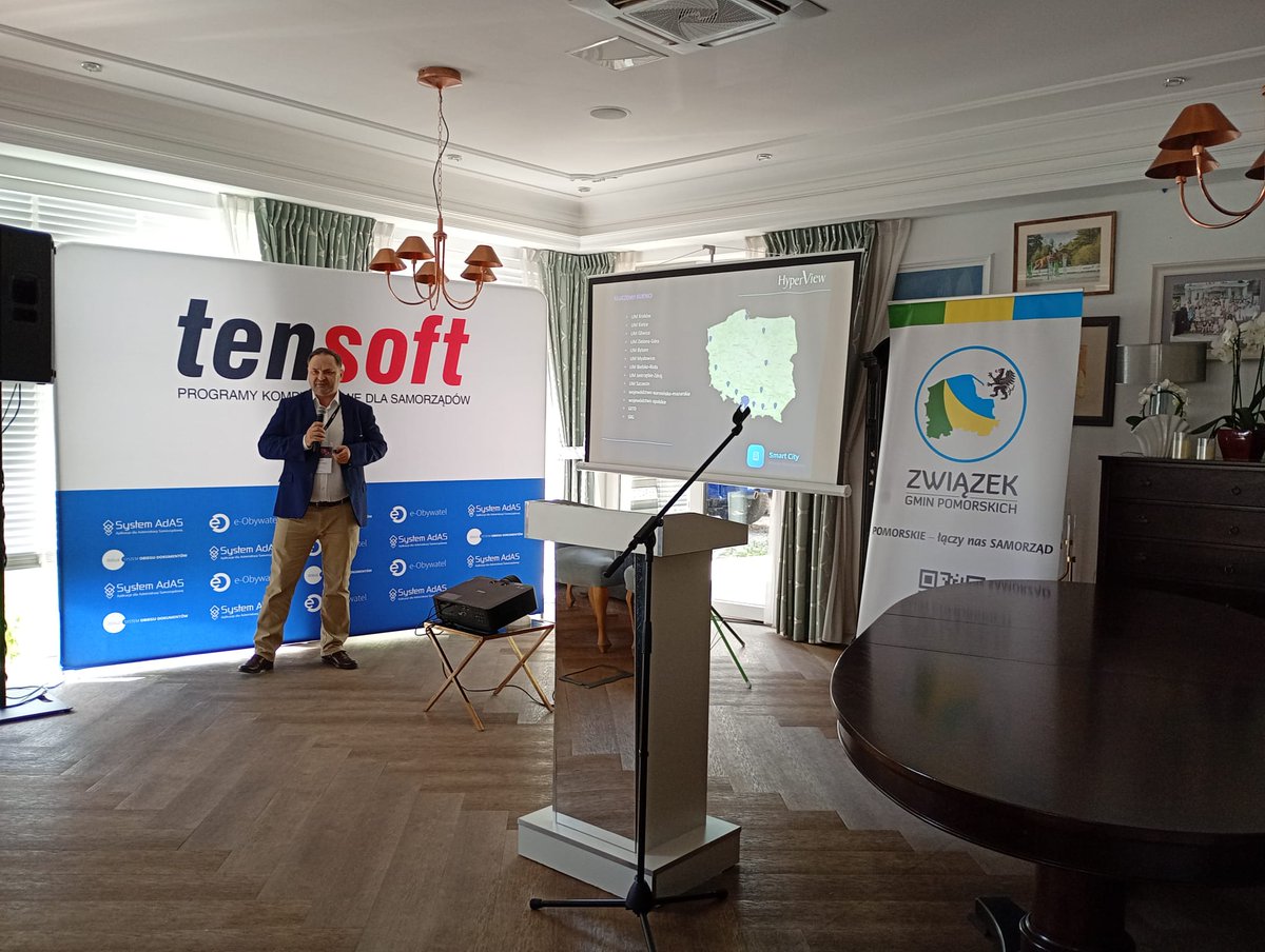 HyperView_GL's tweet photo. 25 czerwca w Okolu odbyła się druga edycja Konferencji #CyfrowePomorze. #HyperView – reprezentował Łukasz Łuksiewicz – Dyrektor ds. Utrzymania i Rozwoju, który przybliżył temat #SmartCity. Chcesz dowiedzieć się więcej o rozwiązaniach Smart City? Napisz do nas! https://t.co/0BBg7tRmFo
