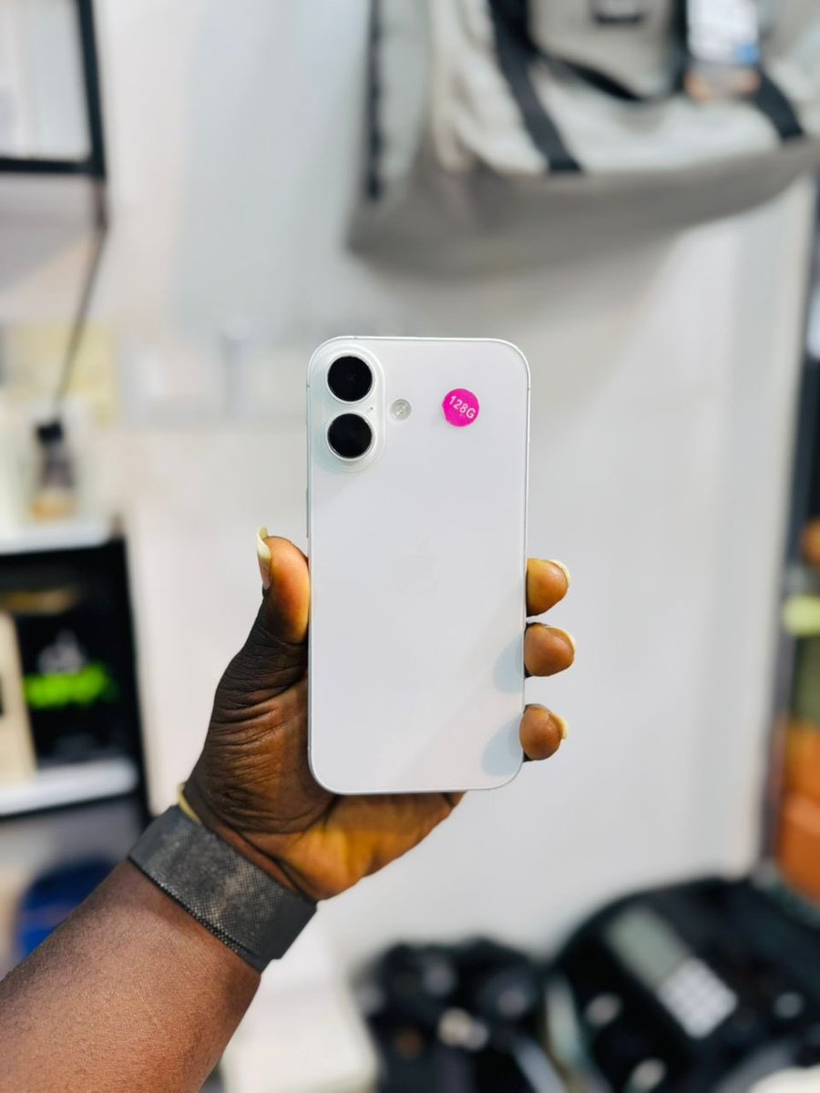 icloudpalace's tweet photo. First Come, First Serve! 😁🔥

iPhone 16, 128GB, factory unlocked available now. 

Bh; 92% 

Cool Price; ¢7,200

Kindly REPOST on your TL. 🙏🙏🙏 https://t.co/TUabLvrgUX