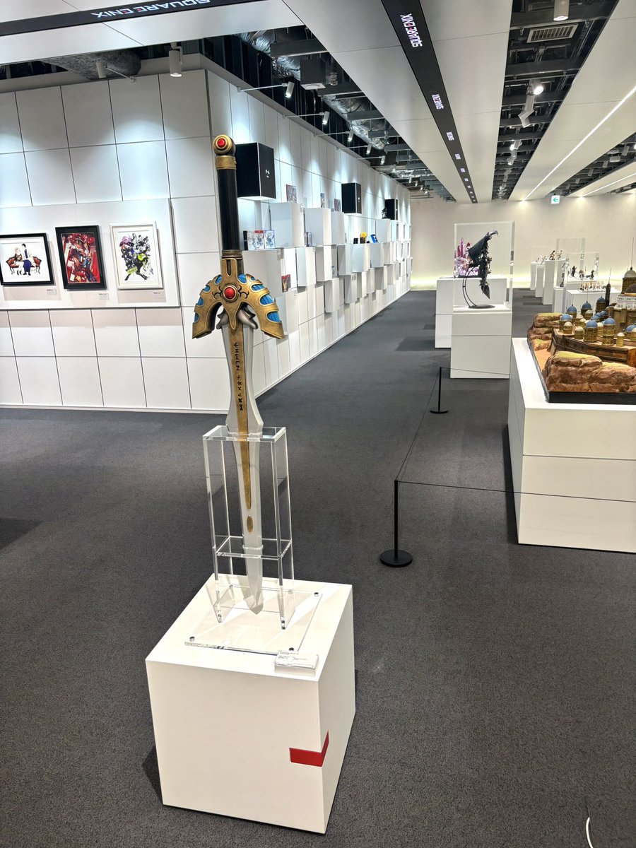 AoiUmetaro's tweet photo. スクエニさんの新社屋に打ち合わせに行って来たのですが
素晴らしい展示物が沢山あって
わーわー言いながら写真撮らせてもらいました📷😂 https://t.co/U69IIMkGRf