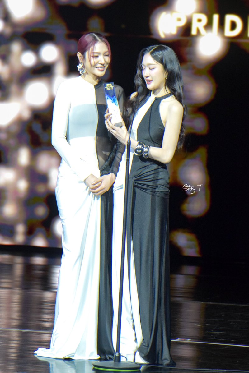 cefiya34's tweet photo. ฝ้ายอะตอมเก่งมากกกก✨️🌻🍑

FAYEATOM AT TVHLM AWARDS
#TVHLMA2026xFayeAtom 
#FayeAtom https://t.co/inzuOTB1hS