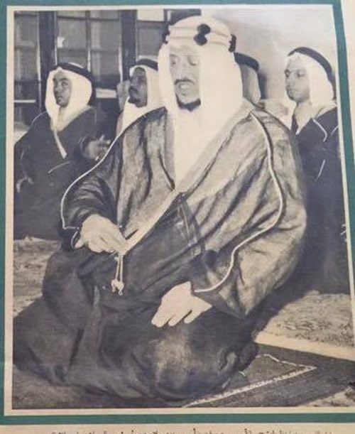 الملك سعود tweet media