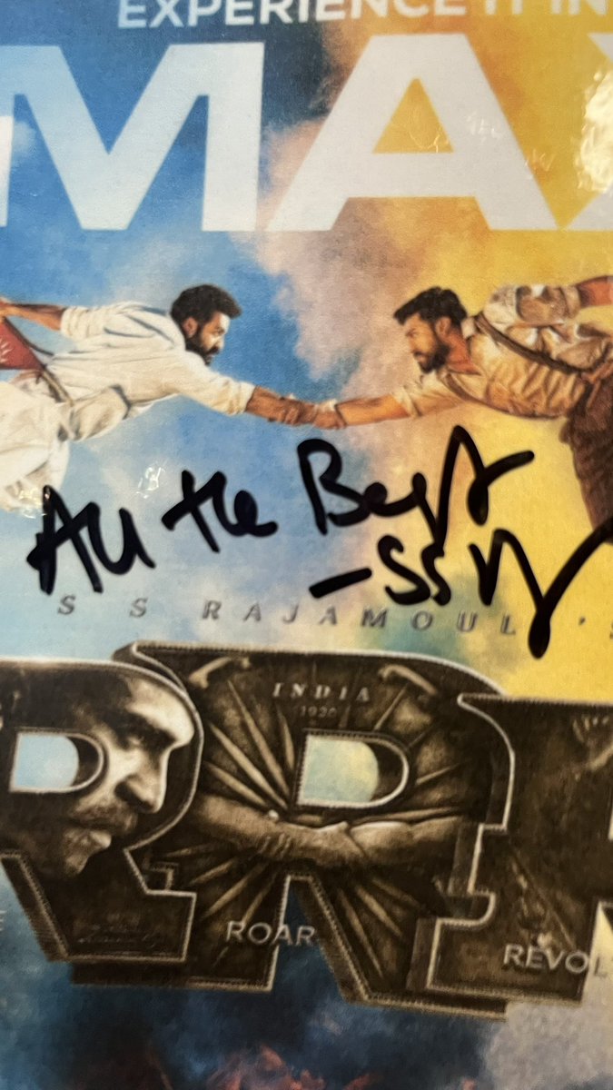RnsRns88518967's tweet photo. De #Eega à #RRR, @ssrajamouli a façonné une partie de mon amour du cinéma. Aujourd’hui, en tant que cinéaste autodidacte, passer 4 jours à ses côtés restera un souvenir gravé à vie. Merci pour votre cinéma, votre humilité et votre inspiration 🫶🏾

#SSR #Varanasi #SSRajamouli https://t.co/osphRwEIwu