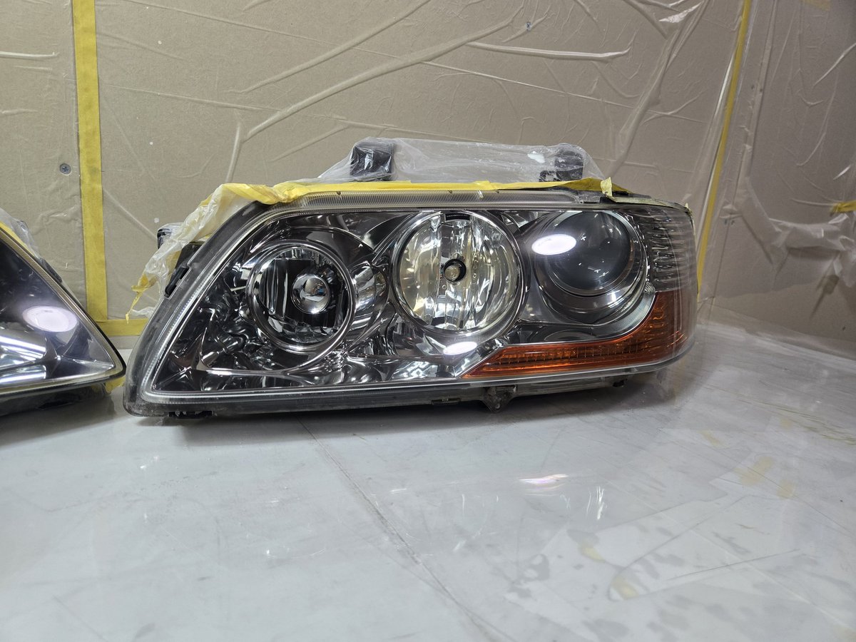 InLineimport's tweet photo. このヘッドライトが…
ここまでクリアーになりました‼️
明日プロテクションフィルムを貼ります。今日はClose‼️
#毛呂BASE
#ランエボ8
#LANCEREvolution 
#ヘッドライトPPF https://t.co/hglvperwUk