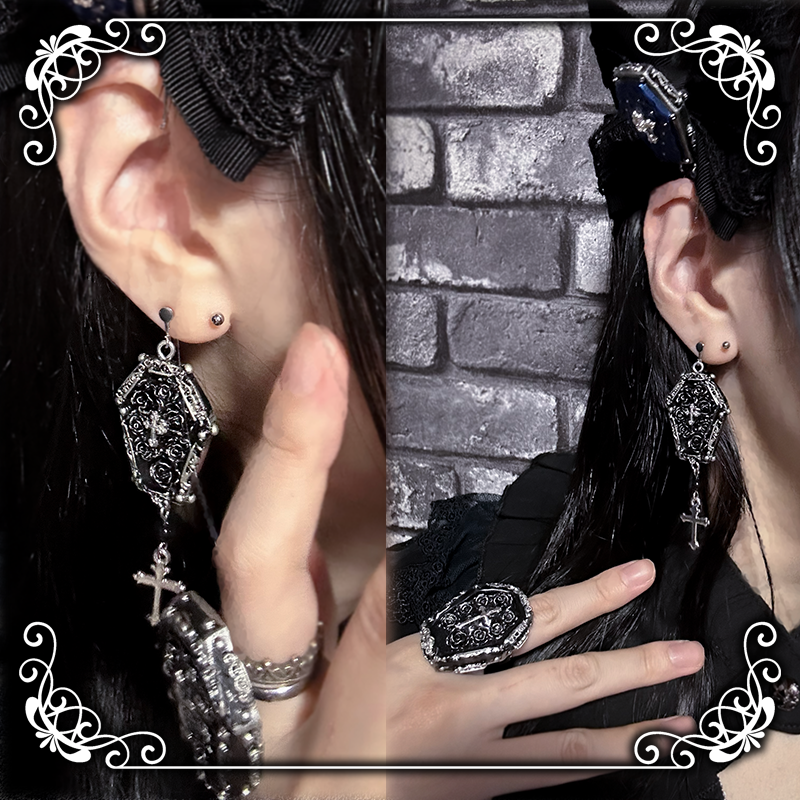 ⚰️新作⚰️ Obscura Petit イヤリング/ピアス 人気の薔薇と十字架の