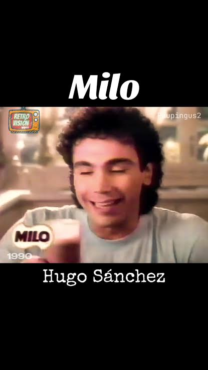 Astrobollo's tweet photo. @letterstotheemp @footyhan Llega Hugo Sánchez a darle su Milo. XD https://t.co/xbJV9wmLyy