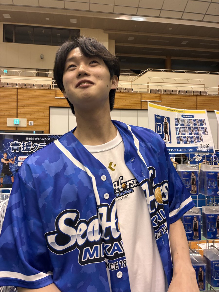 30e_shm's tweet photo. 誠くん2シーズンありがと🥹
応援できて幸せだった💙
ファンフェスで最初で最後のユニフォーム姿を生で見れて嬉しかったよ🥲
次のチームでも頑張ってほしいな💭 https://t.co/wKYw1ZGLV2