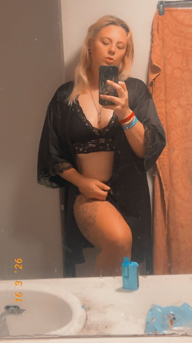 TattedBlondieOF's tweet photo. https://t.co/ULT33evG18