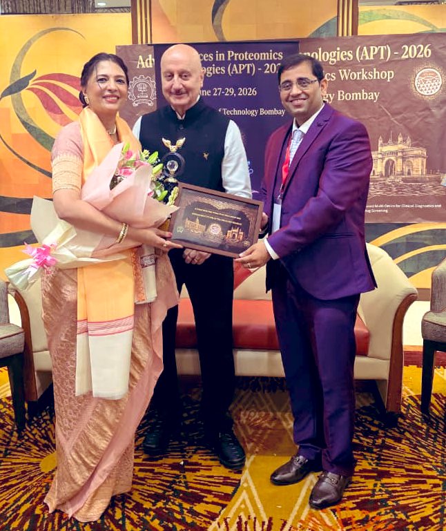 NovaPrecisionAI's tweet photo. Congratulations to @SewantiLimaye on receiving the "Visionary Clinician Award in Precision Medicine"
#PrecisionMedicine #HealthcareLeadership #ClinicalExcellence #InnovationInHealthcare #Earlydetection #Precisiononcology #Novaprecisionai
@iitbombay @WIN_Consortium @AACR @myESMO https://t.co/kVF334ITfw