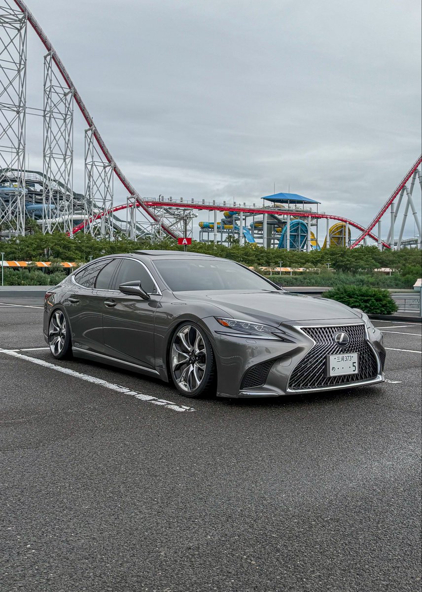 kengo___5's tweet photo. お出かけCARにしては長すぎる🚗³₃ https://t.co/vowiDnUM87