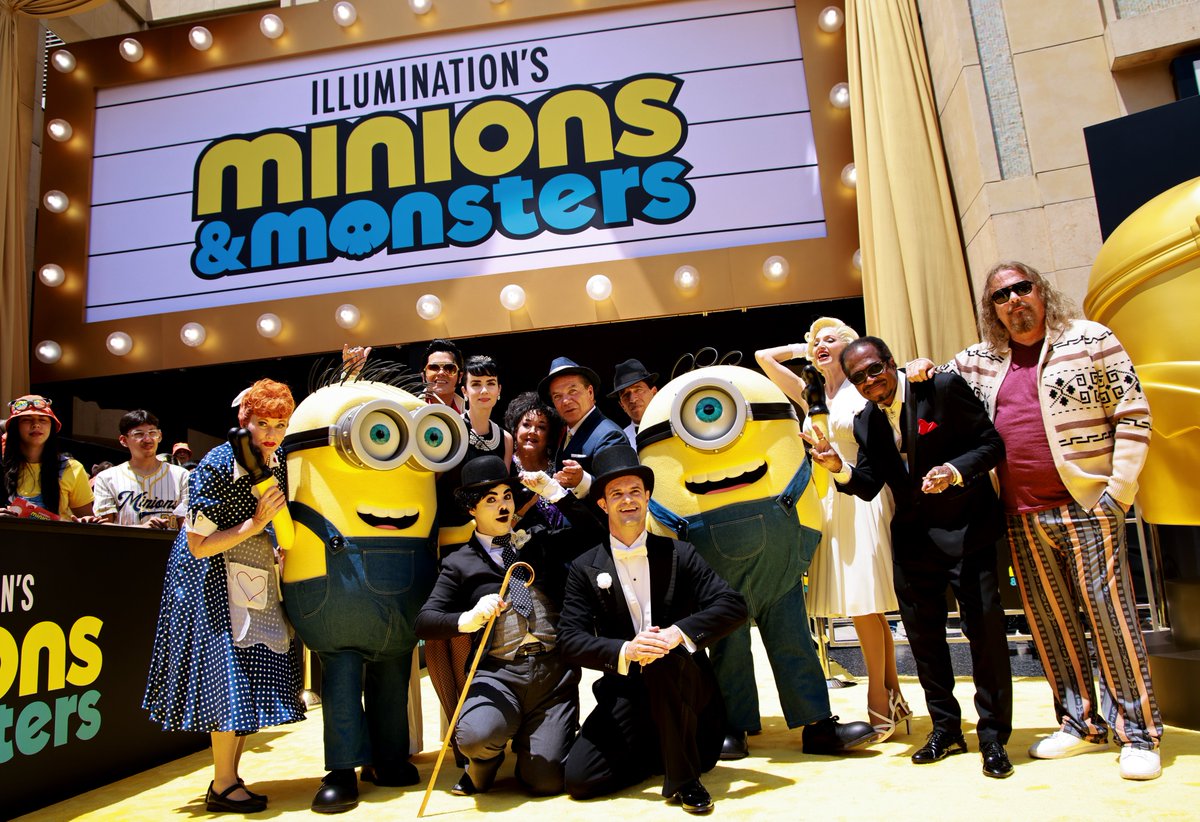 minion_fanclub's tweet photo. Ꙭミニオンズが
《🎥映画の都・ハリウッド》をジャック!!
⠀
“イエローカーペット”で彩られた
LAプレミアの様子をお届け🇺🇸💛
⠀
ジェシー・アイゼンバーグら
超豪華キャストが大集結✨
⠀
詳しくは👉https://t.co/x2AKntQ8Xf
⠀
#ミニオンズアンドモンスターズ
𝟴.𝟳 (𝙁𝙧𝙞) 𝙍𝙤𝙖𝙙𝙨𝙝𝙤𝙬🎬 https://t.co/v9nzTgIbDL