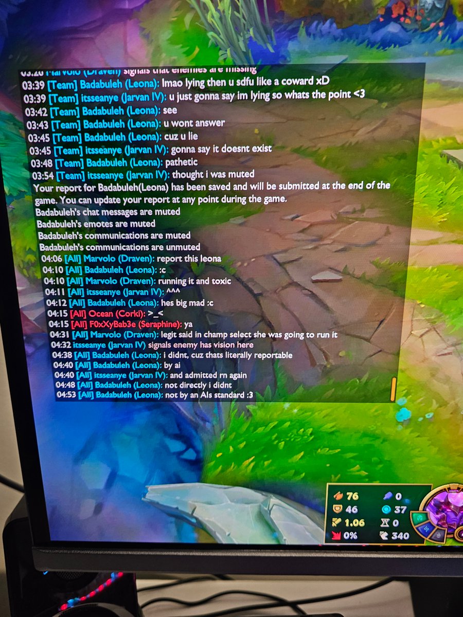 itsKae1l's tweet photo. @drewlevin Game 1: 5592805374
Game 2: 5592816960
Offender: Badabuleh#777

I wish I could send more pics of this guy to your dm but hes openly admitting hes running it down and purposely saying it in a way to not get detected by Riots AI in champ select and ingame https://t.co/bSMSak53Bl