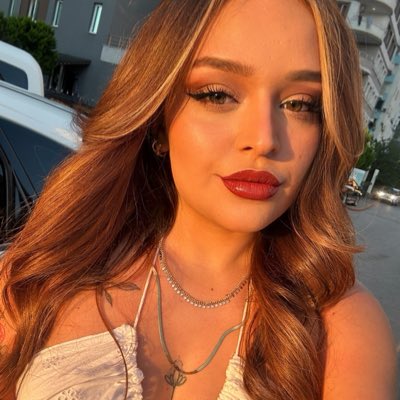 ilaydatfkc1's tweet photo. #YeniProfilResmi https://t.co/tEUGbiGX7i