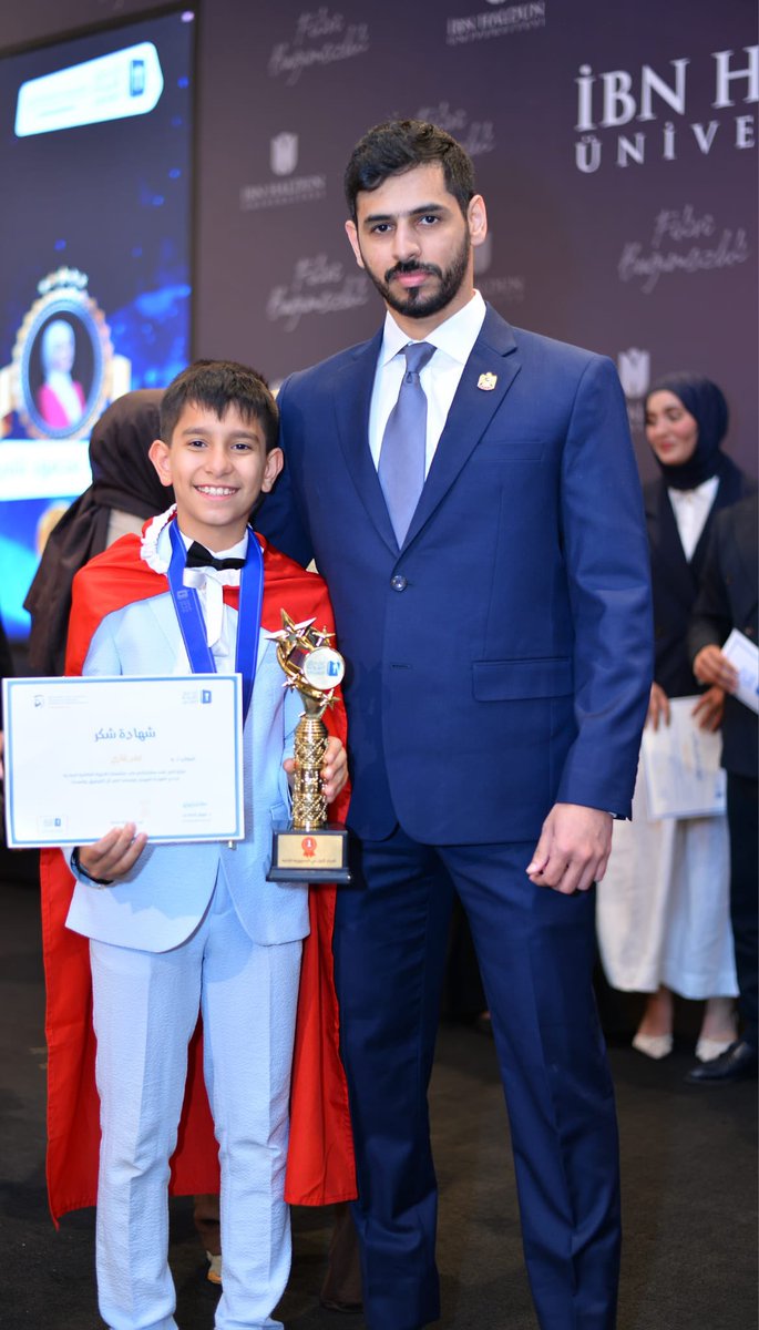 UAEconsulateIST's tweet photo. Türkiye Cumhuriyeti nezdindeki B.A.E Büyükelçiliği ve B.A.E İstanbul Başkonsolosluğu koordinasyonunda 10.sezonu düzenlenen “Arapça Okuma Yarışması” Türkiye Cumhuriyeti’ndeki ödül ve kapanış töreni gerçekleştirildi. https://t.co/d71tBoxlIL