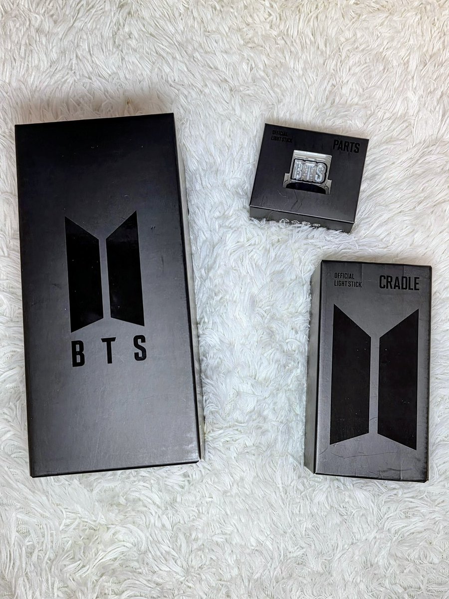jnotfound04's tweet photo. WTS LFB

BTS LIGHTSTICK V4.

OPEN FOR NEW BATCH PRE ORDER PO! MAS MABABA SA NAUNA 

BTS LIGHTSTICK -3,450
CRADLE -1,650
SPARE PARTS -850

PAYO
NOV ETA
EXTRA SECURED https://t.co/RuHosDeUG5