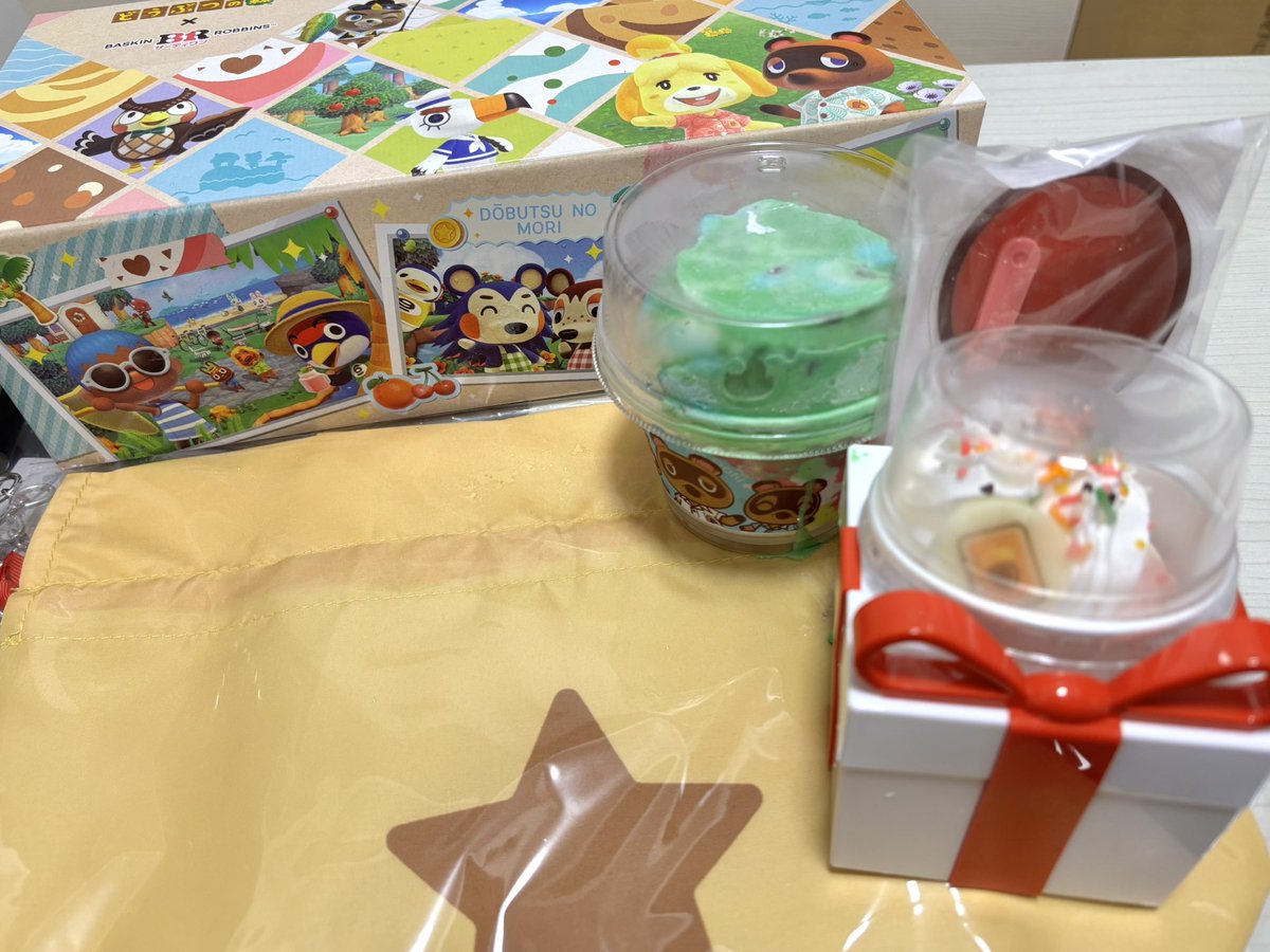 srchtp's tweet photo. どう森コラボのサーティワン🍨🤍めちゃくちゃかわいい🍃 ベル袋もプレゼントもテンションあがる💰 https://t.co/ztkqoMzOrb