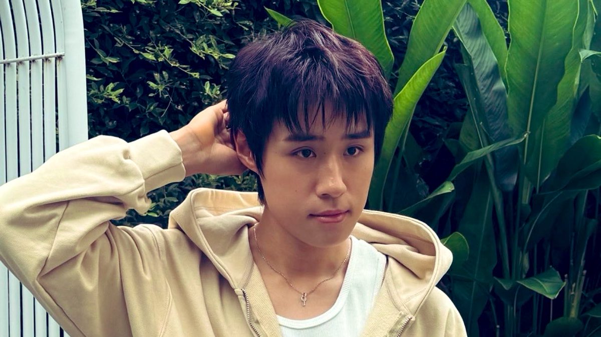 Nu_newie's tweet photo. #TheMonkeyandthePeach—Chapter 1. Stolen at First Sight
“I’m going to come back tomorrow,” he said. “And your father is going to hate me, and you are going to keep letting me, because you started this, Hongshi, not me.”
🔗 https://t.co/H9d6BETvkT
#NutHong #au #Nutsho x #Hongshi https://t.co/AxBCsgn9wN