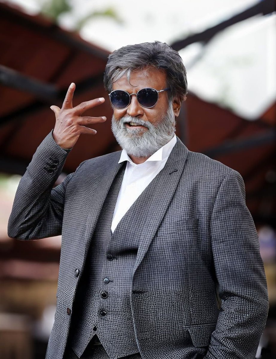 roshinihere's tweet photo. Instagramla #Thalaivar #Rajinikanth fans Anilsa poratti adukuranga pola. Huge support from social media influencers to our beloved #SuperstarRajinikanth sir🤝

#Vijay #TVKVijay‌ https://t.co/pkRIt2GLNF