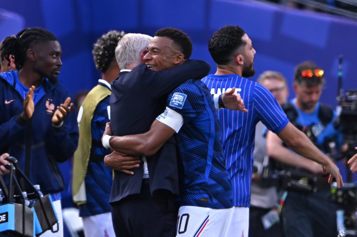 ActuFoot_'s tweet photo. 🚨 10,23 MILLIONS DE TÉLÉSPECTATEURS ONT REGARDÉ FRANCE 🇫🇷 - 🇸🇪 SUÈDE SUR M6 !!! 📺

Soit une part d’audience de 71%. 

🗞️ Médiamétrie https://t.co/EReHQ8baSO
