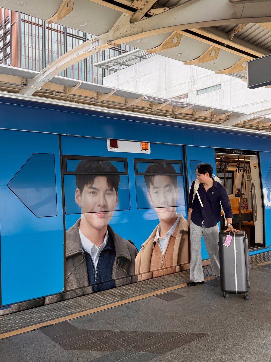 tpartnerluggage's tweet photo. ✨พามาส่อง👀

📸ถ่ายมุมไหน โพสท่าไหน ถึงจะเห็น
T.Partnrt X Jung Cullen🩷🩵

#tpartner #พี่จองคัลแลน #ทริปไหนก็ใจฟู https://t.co/P39nMiTEpa