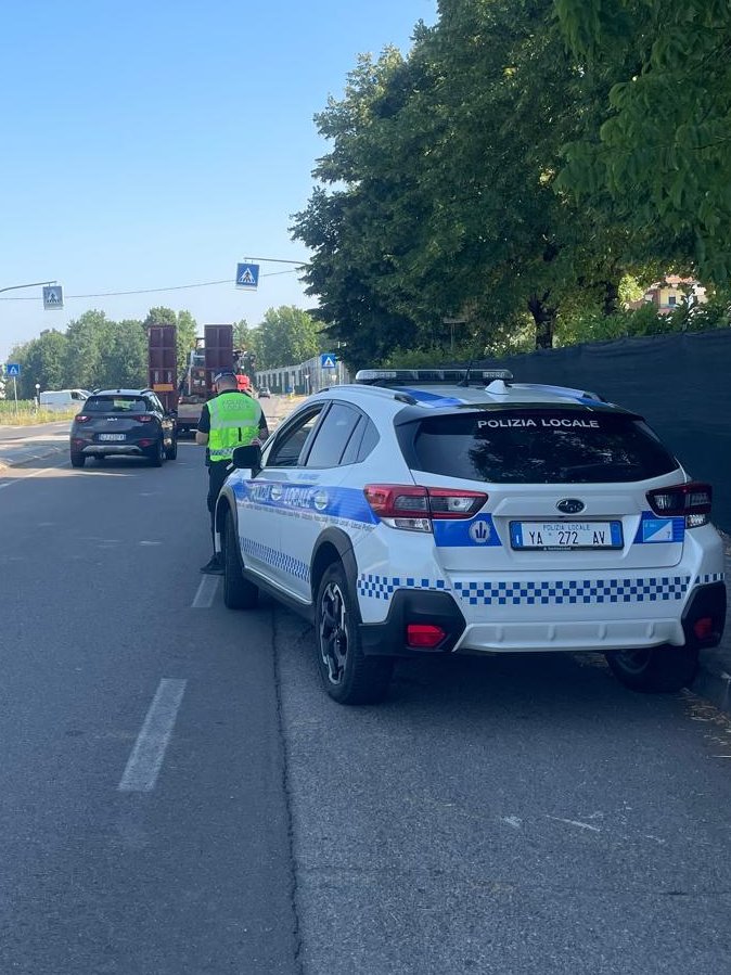 PMTerredargine's tweet photo. #PLTerredargine
OGGi #Plfacciamo controlli congiunti con #PLModena a #Soliera sulla Modena Carpi all'altezza del civ.57
#Sicurezzastradale sempre al primo posto!
@PMTerredargine https://t.co/LG9YF5hSPN