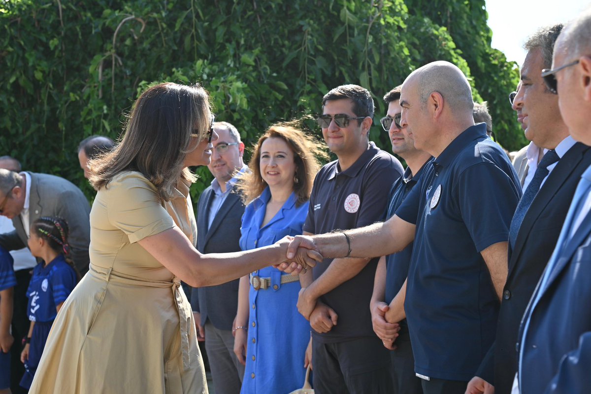CandanYceer's tweet photo. 1 Temmuz Denizcilik ve Kabotaj Bayramı kapsamında düzenlenen çelenk sunma törenine katıldık. 

Denizlerimizdeki egemenliğimizin ve bağımsızlığımızın simgesi olan 1 Temmuz Denizcilik ve Kabotaj Bayramı kutlu olsun. ⚓ https://t.co/egxdnu4RfO