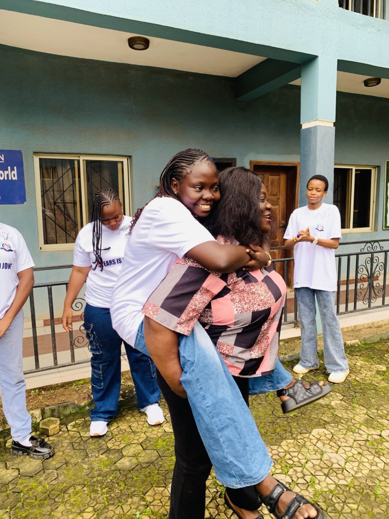 difas_schools's tweet photo. From Nursery piggybacks to Year 12 farewells.

In Nursery, she always ran to the Director for a piggyback ride.  

On Signing Out Day, Year 12, she asked again — and the Director did. Just like old times.

Some traditions don’t graduate. Some love doesn’t either.  

Class of 2026 https://t.co/UFaGp9UUoq