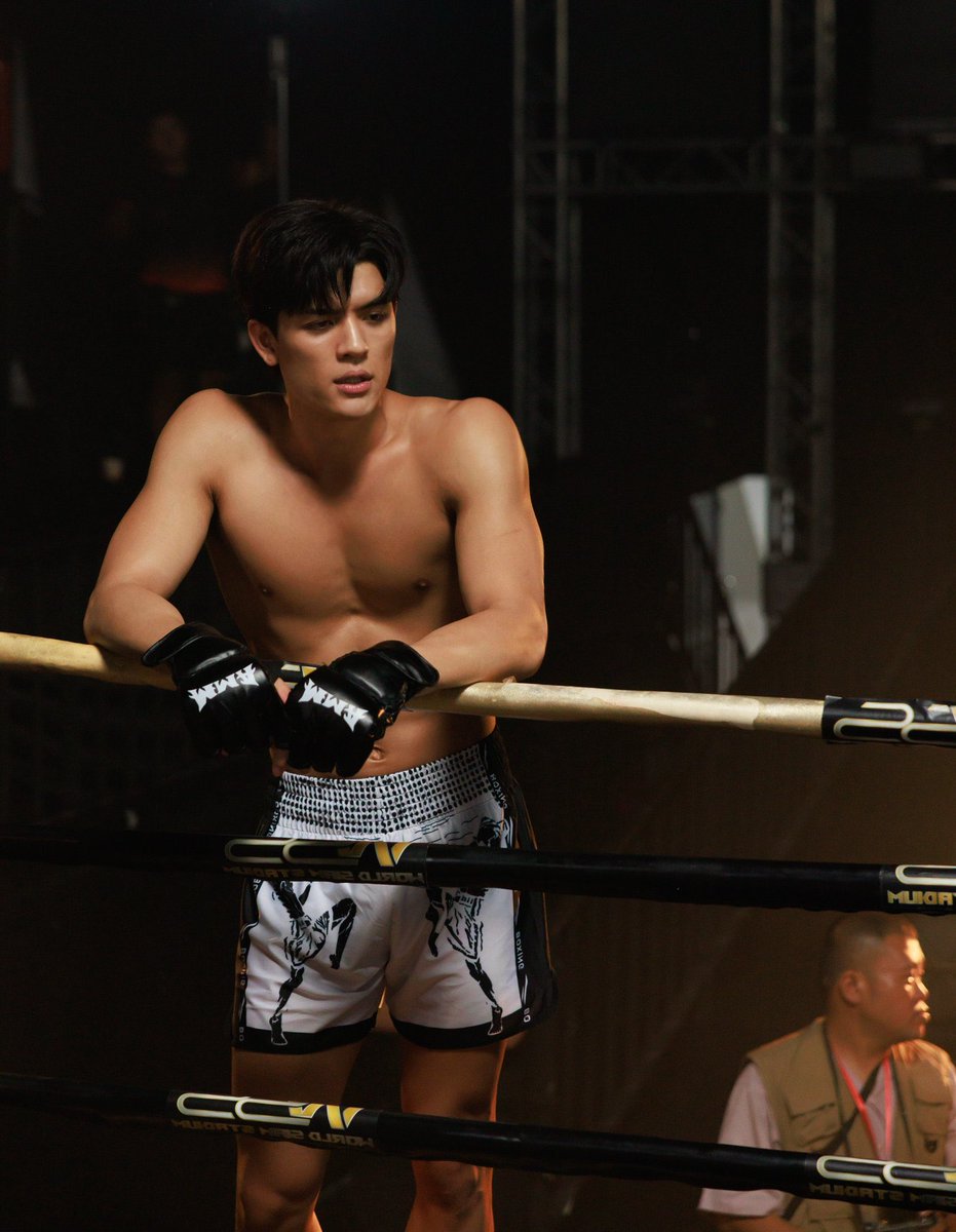 bincovers's tweet photo. Both of them being outside of the ring 👀

#JossGawin #RoundOneSeries https://t.co/z9nhuUQTWu