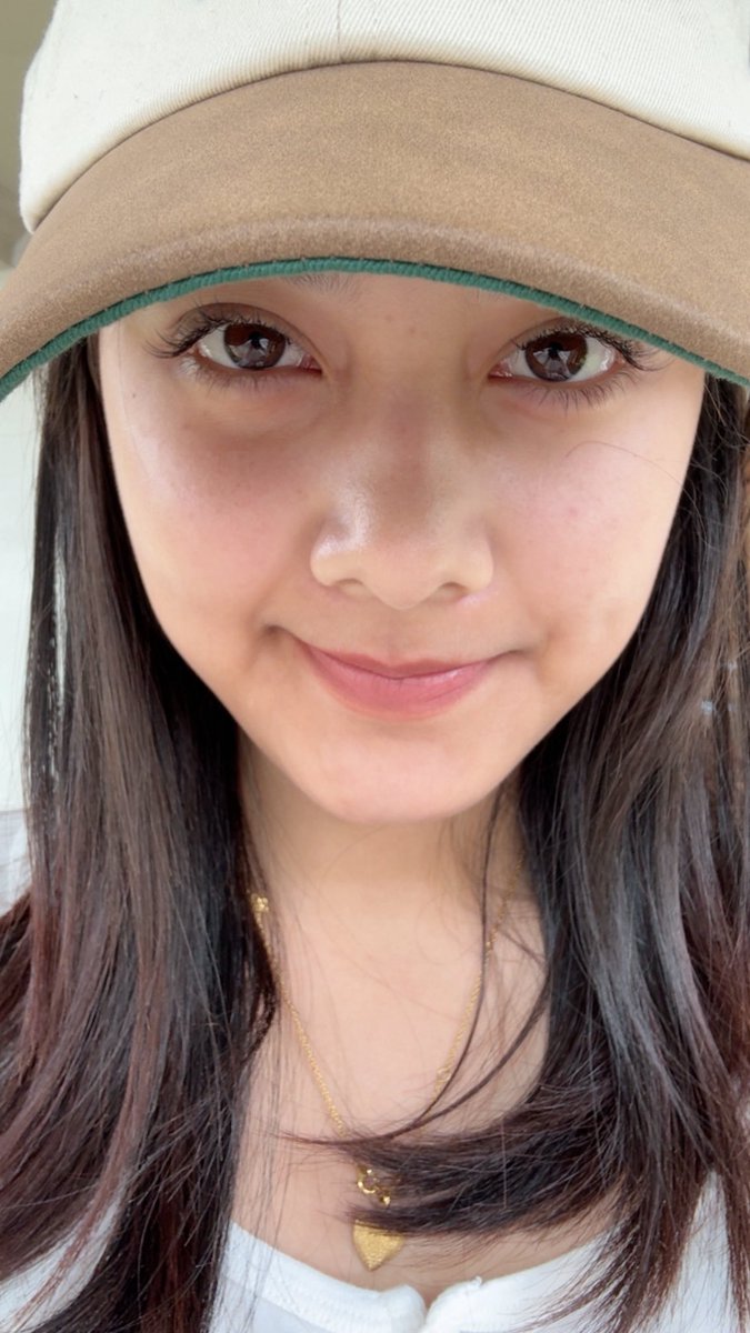 calliistarum's tweet photo. i rlly love my bare skin sepulang liburan jadi sehat aja gitu, efek happy fixx https://t.co/pxc1yXz3Kr