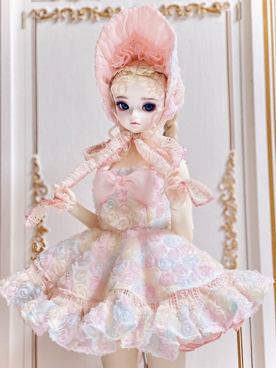 chanel_no1002's tweet photo. 💐🌷🌹🌷🌹🌷👧🏼🌷🌹🌷🌹🌷💐

누가 보면 꽃다발 입힌줄…. @hukusna https://t.co/LdQfHw0pu6
